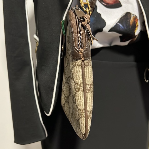 Authentic GG crossbody bag - Picture 8 of 11
